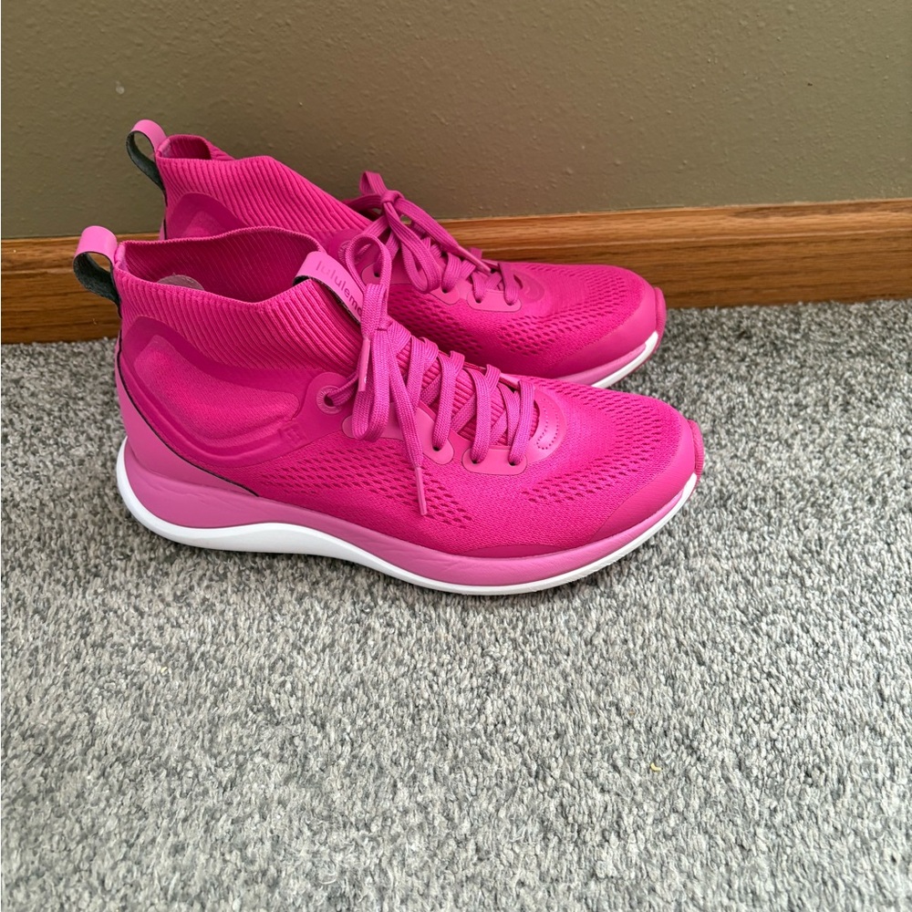 lululemon athletica Fuchsia Sneakers